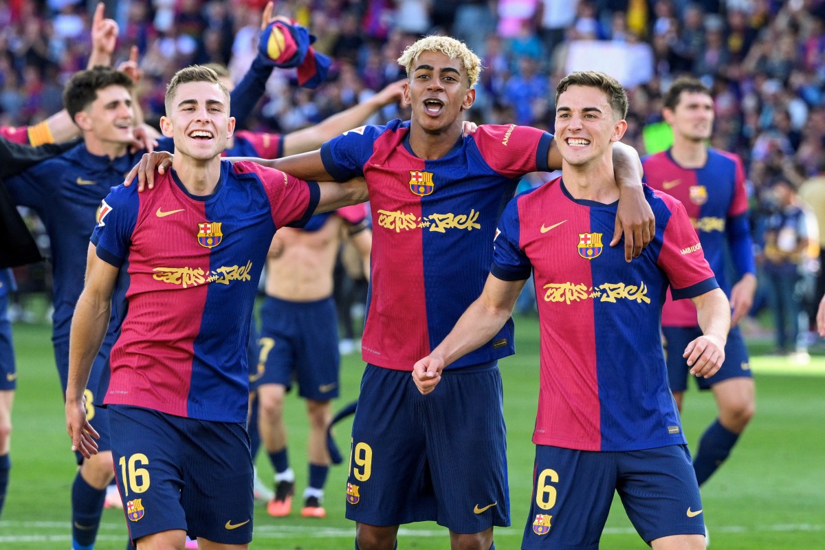 Barcelona win La Liga title after beating Espanyol