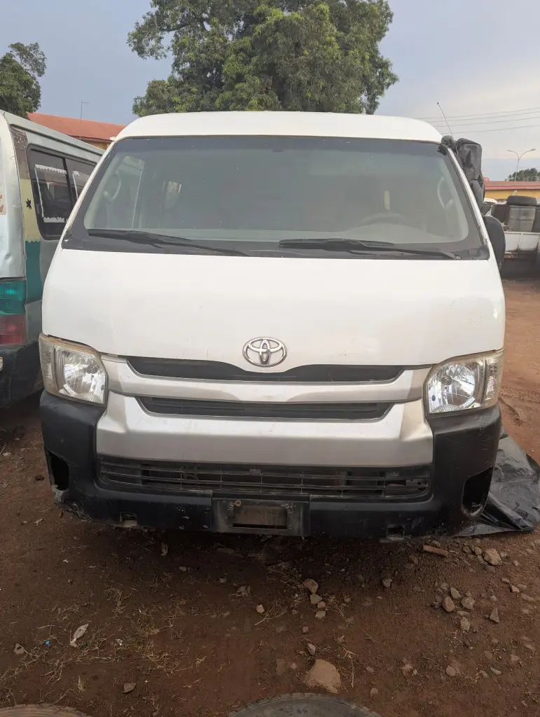 Ebonyi: Police nab suspected car thief, recover stolen school bus