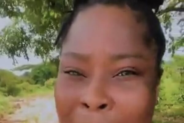 ‘I serve demons, don’t dare me’, female police officer warns Nigerians ‘I serve demons, don’t dare me’, female police officer warns Nigerians